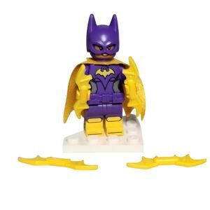 Lego Batman Movie Batgirl Minifigure With Batarang Pre-owned
